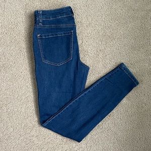 Maurice’s Everflex skinny jeans, Size 4